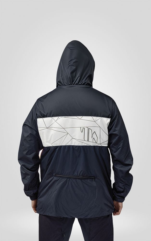 Chaqueta Rompevientos con capota Negra y blanco reverso